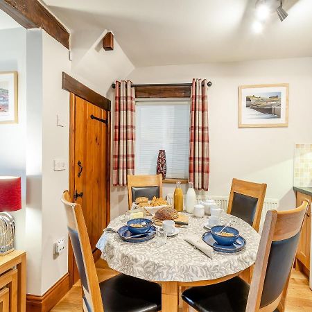 Nans Cottage - Uk43350 휫비 외부 사진