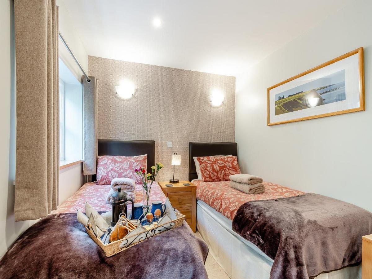 Nans Cottage - Uk43350 휫비 외부 사진